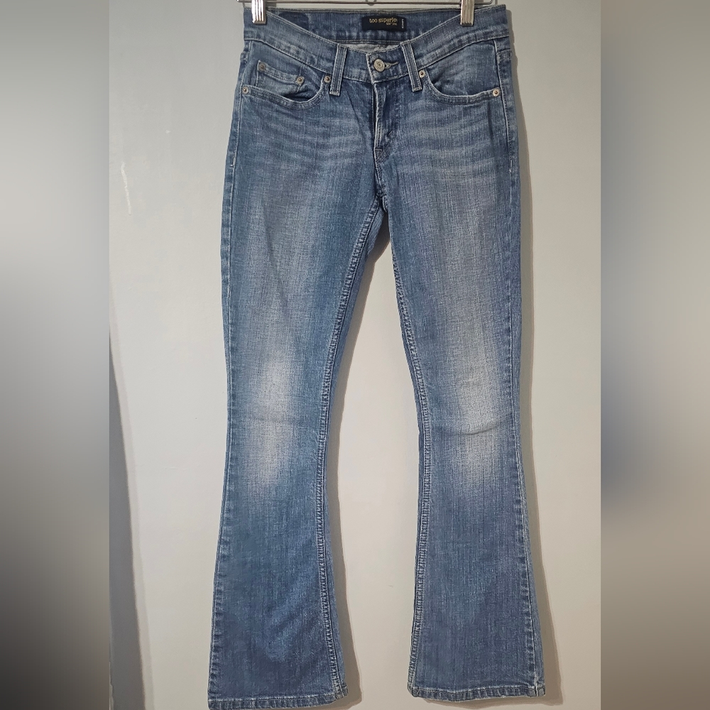Levi's 524 Too Superlow Flared Jeans with Buttoned Flap Pocket in Size 3M
